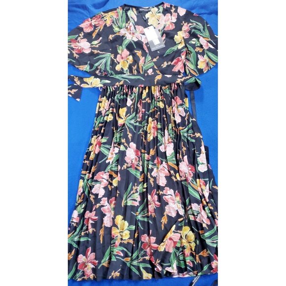 Pretty Little Thing floral pleated midi Dress Hotsell Size 8  NEW - Picture 11 of 16